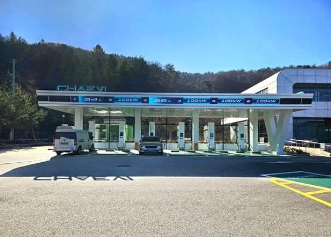 광주원주고속도로 양평휴게소에 설치되어 있는 전기차 충전소