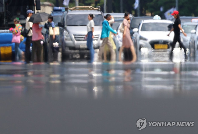 16일 오후 서울 영등포구 여의대로