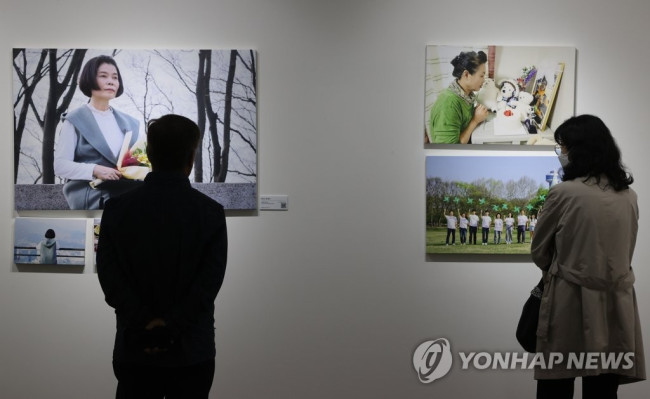 생명 나눔의 기록들, 사진전 '장미-찬미' 열려
