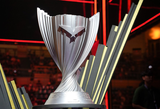 2024 LCK 서머 우승 트로피